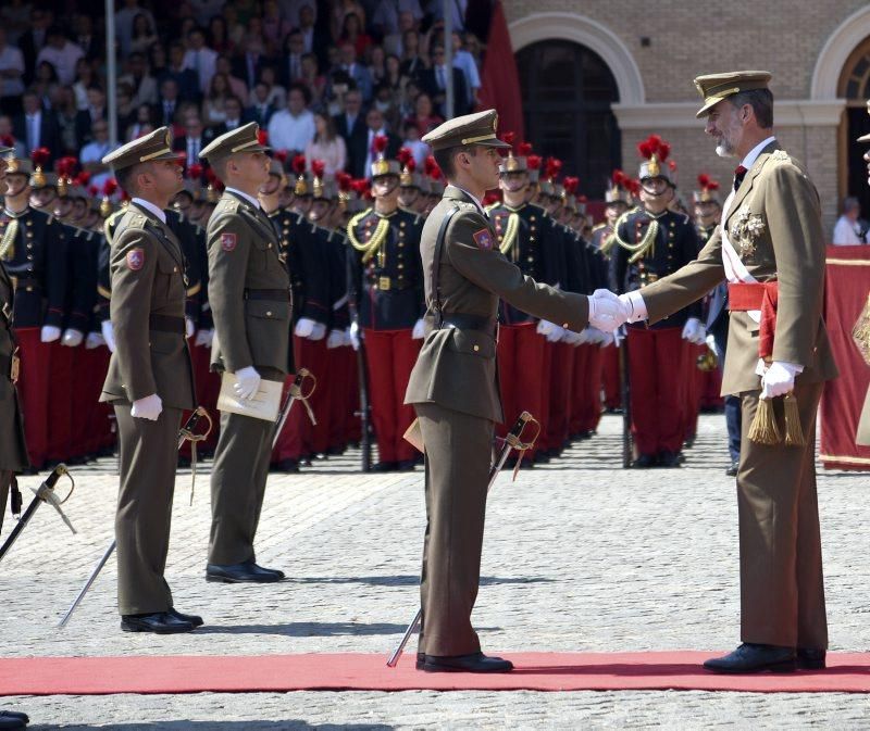 Visita de Felipe VI a la Academia General Militar de Zaragoza