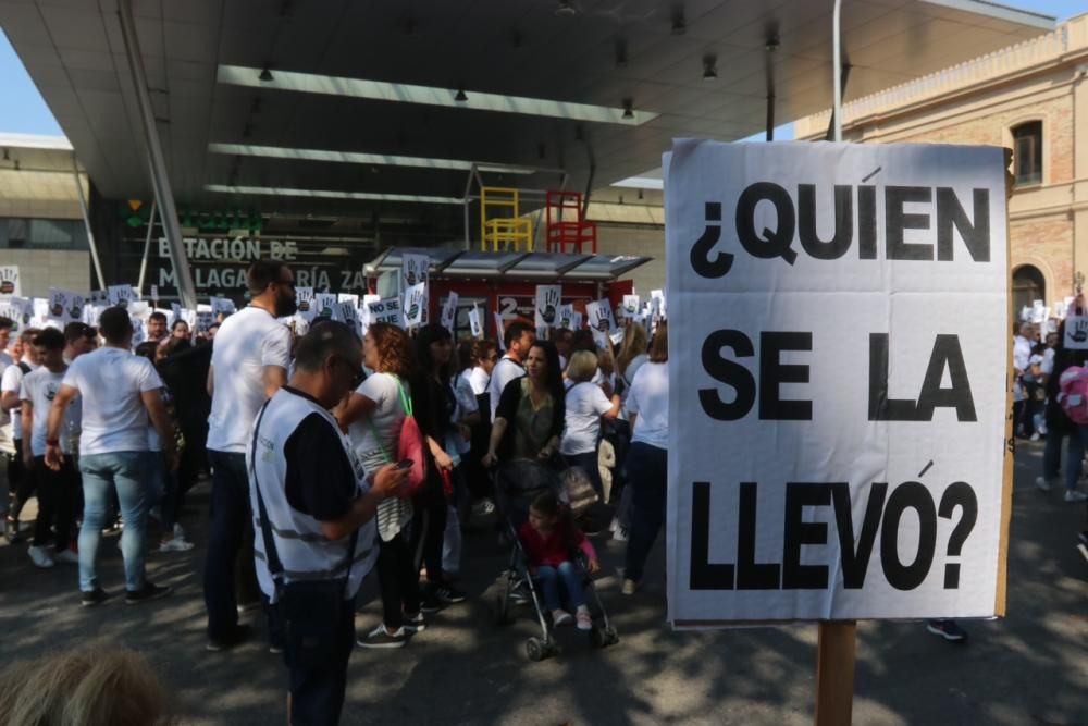 Familiares y amigos de la pequeña fallecida en julio de 2017 en la vía del tren de Pizarra organizan una marcha en Málaga capital para pedir que se sigan investigando la muerte de la niña