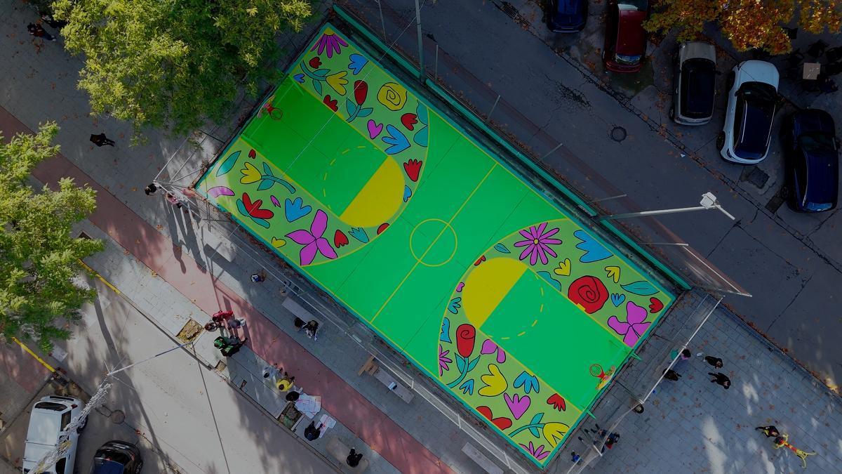 Hoops Outside – “Floreciendo”