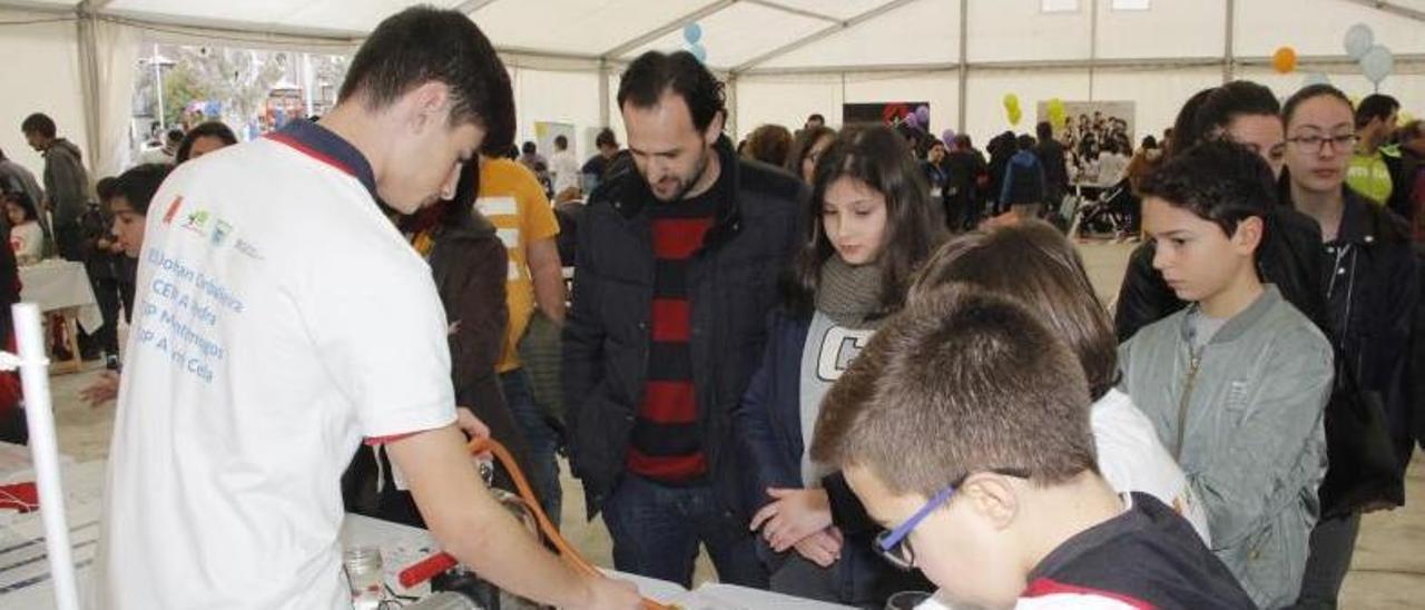 El festival toma el relevo de la Feria da Ciencia e Literatura.   | // S. Á.