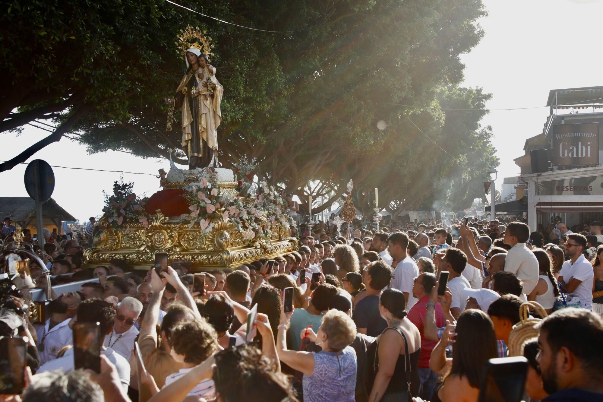 Procesión de la Virgen del Carmen de la barriada de El Palo
