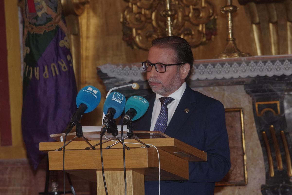 Entrega de los nombramientos oficiales de pregonero y pintor del cartel de la Semana Santa de Málaga 2026