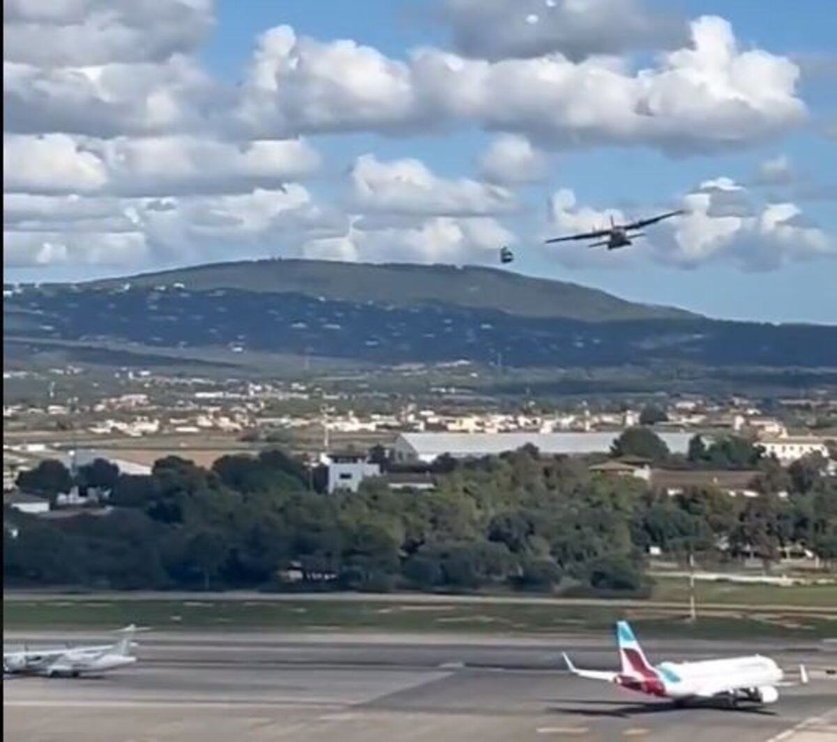 Las fotos de los cazas de combate del Ejército del Aire sobrevolando Mallorca