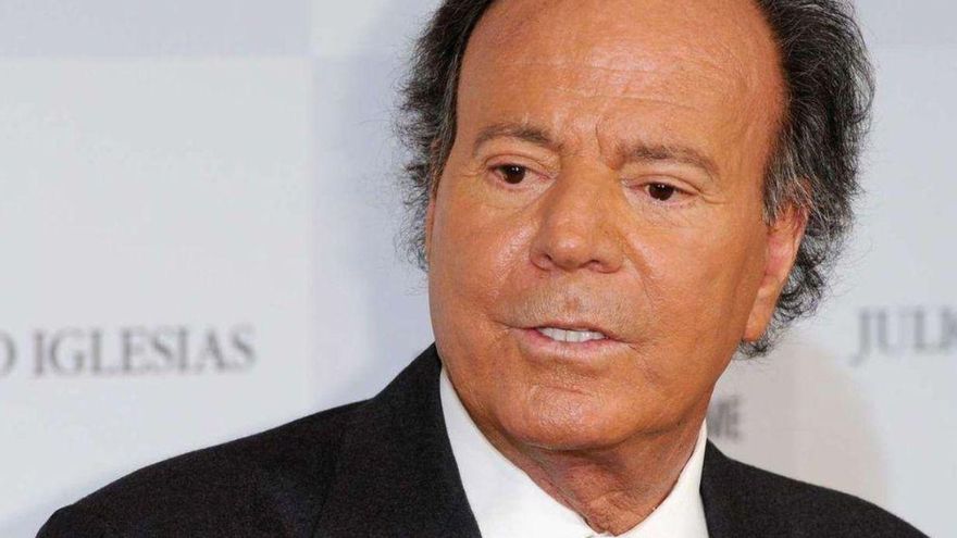 Esta es la pensión de la Seguridad Social que le corresponde a Julio Iglesias