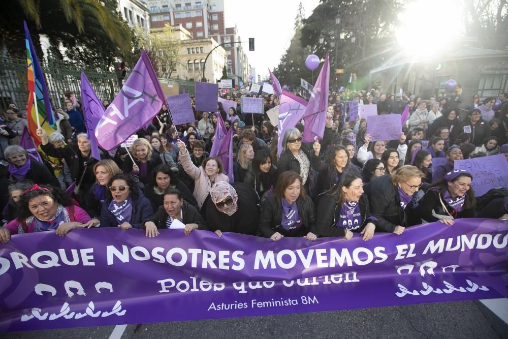 Manifestación del 8 M por las calles de Oviedo