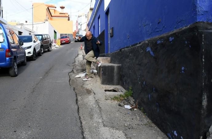 16/01/2019 JINAMAR. TELDE. Calle Granada en Jinamar en mal estado. Fotografa: YAIZA SOCORRO.