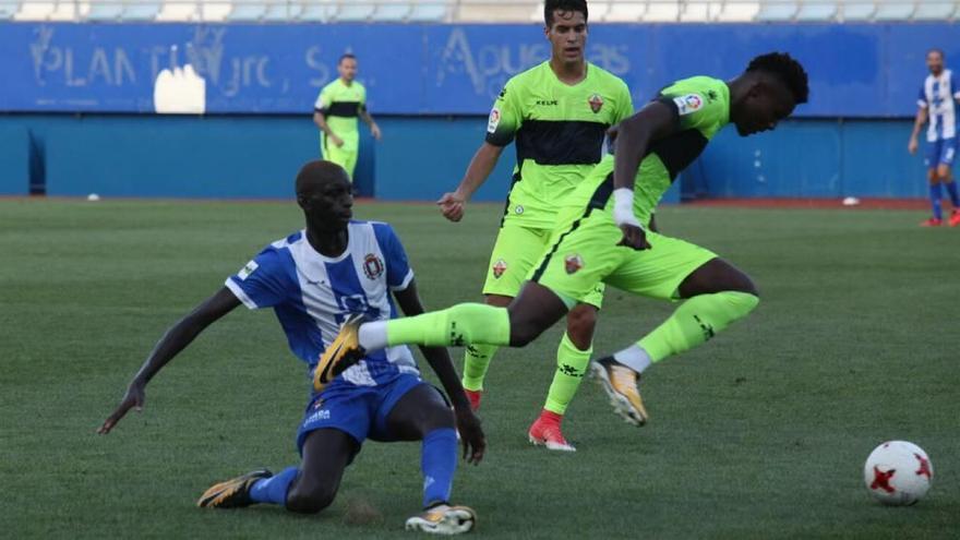 El Lorca Deportiva cae ante el Elche en un partido de amigos