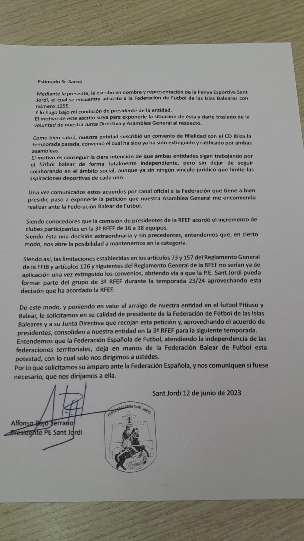 Escrito de solicitud de ascenso presentado hoy por el PE Sant Jordi a la RFEF.
