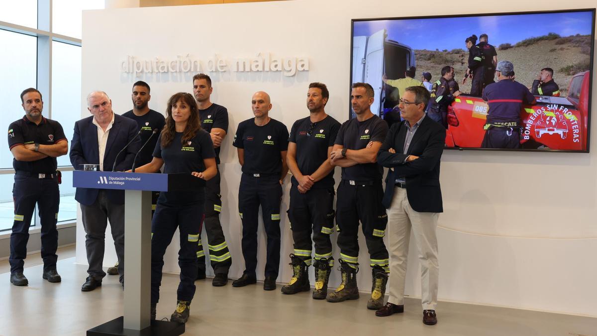 Rueda de prensa en la Diputación de Málaga de los bomberos que han prestado ayuda tras el terremoto de Marruecos.