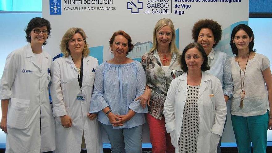 Miembros del comité de campaña de vacunación de la EOXI de Vigo. // FdV