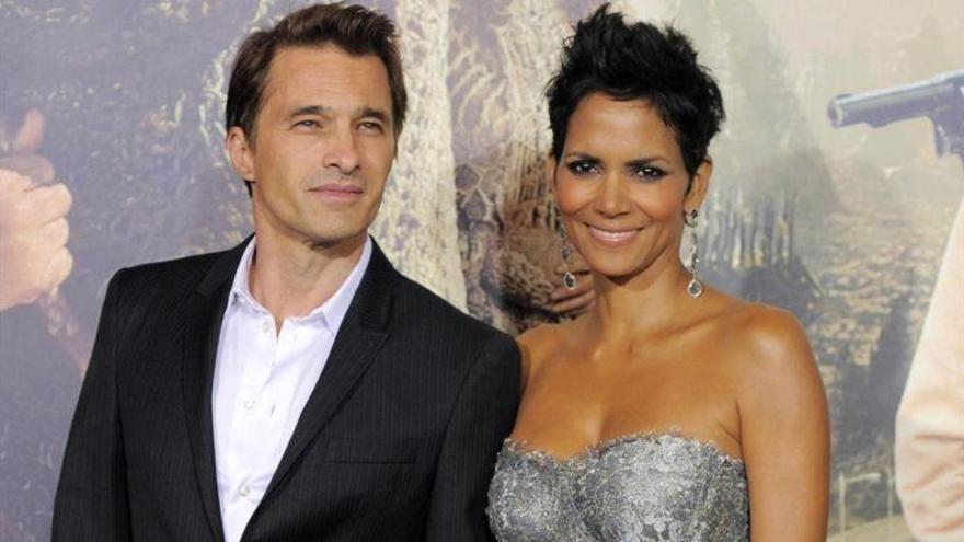 Halle Berry y Olivier Martinez frenan su divorcio