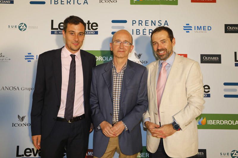 En el centro, Joaquín Ballester, Presidente del Polígono de Fuente del Jarro y a la derecha, el gerente de Hidraqua, Massimo Marras.