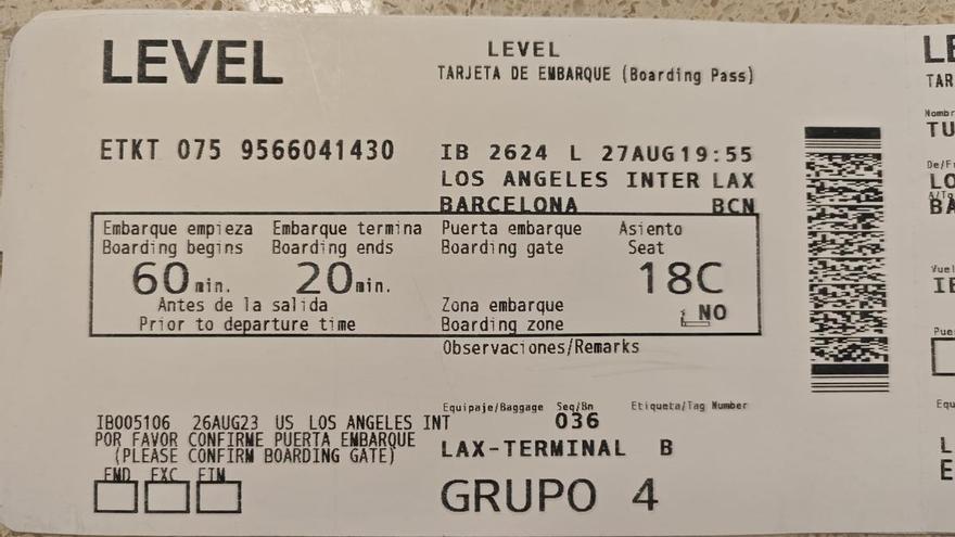 Cientos de españoles atrapados en Los Ángeles desde el sábado denuncian que Level canceló sus vuelos