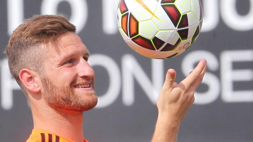 Real Madrid y Barcelona &#039;tocan&#039; a Mustafi