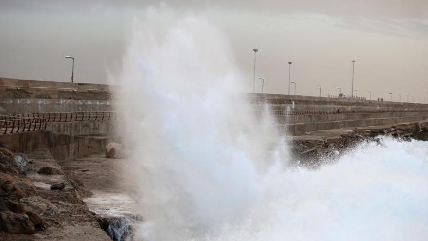 El tiempo en Mallorca: Lluvias débiles, temporal en el mar y caída de temperaturas
