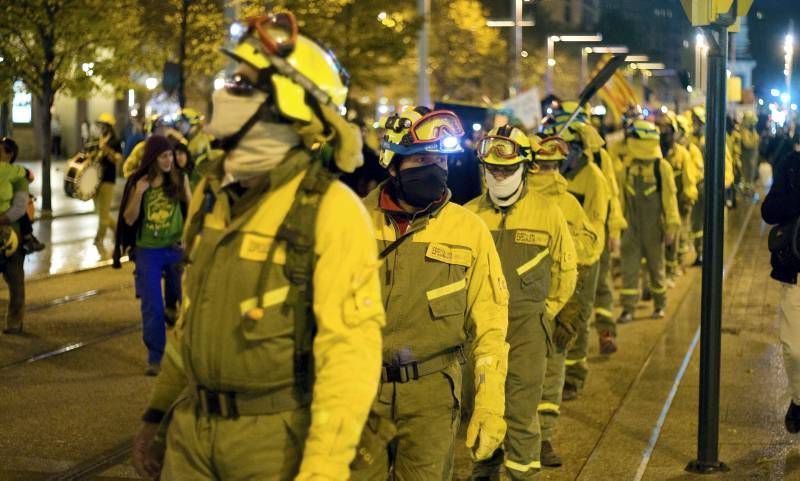 Fotogalería de la marcha de los bomberos forestales