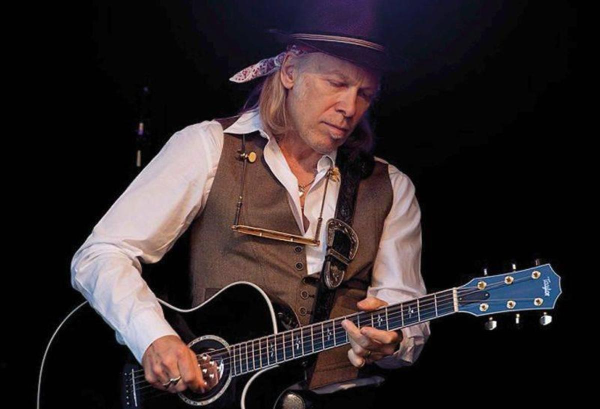 Elliott Murphy con más de medio siglo artística a sus espaldas.