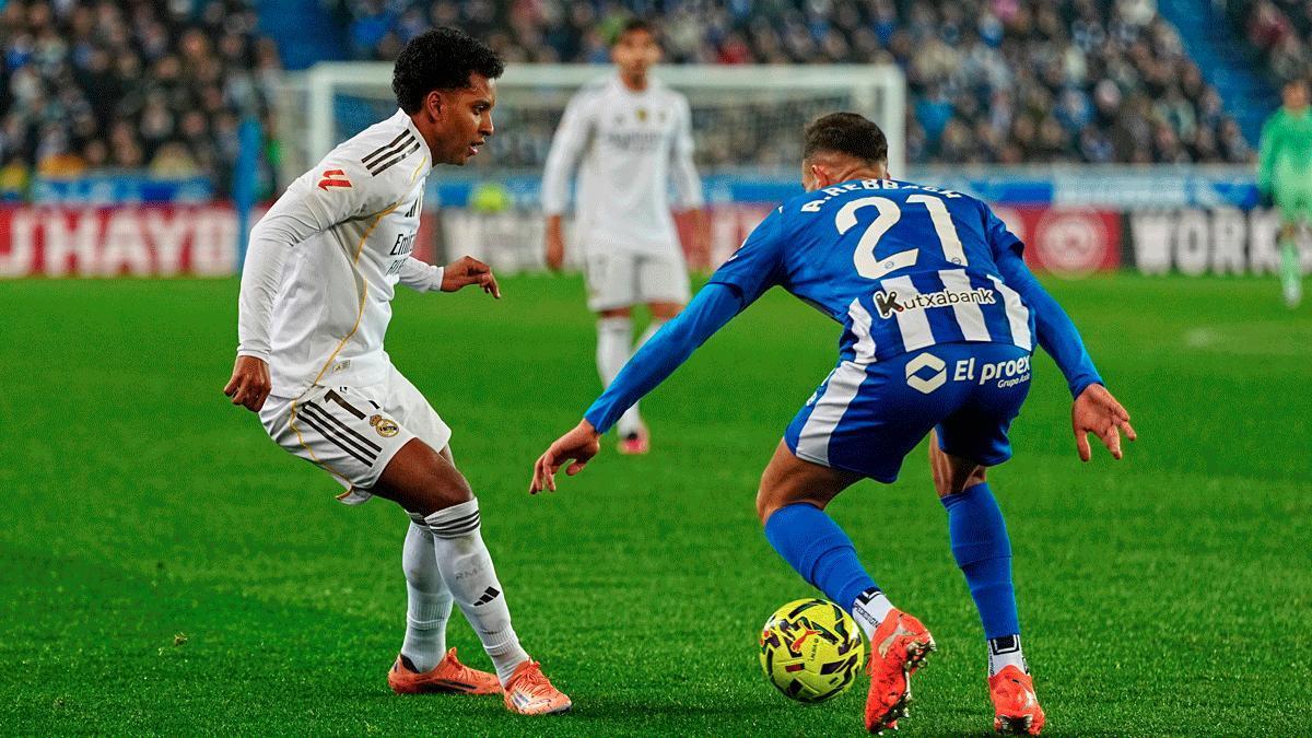 Rodrygo durante el partido ante el Alavés