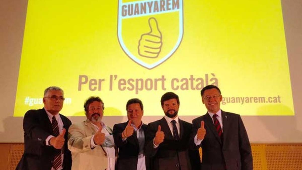 Joan Collet y Josep Maria Bartomeu junto a los representantes del Deporte catalán en las presentación de la campaña #Guanyarem