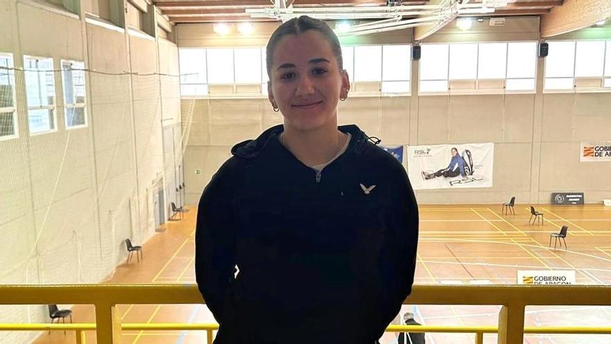 Irene Orquín, del Bádminton Xàtiva, consigue el bronce en el torneo de Alfajarín.
