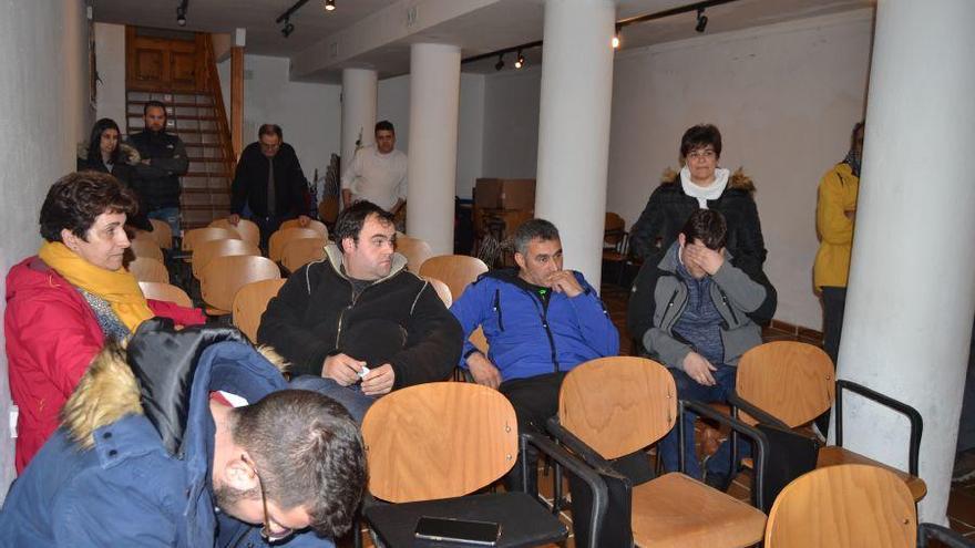 Reunión para la organización de la concentración de motos Lago de Sanabria