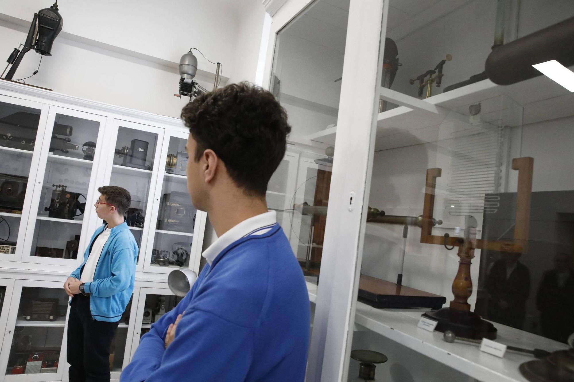 Así es el Museo de la Ciencia del colegio de los jesuitas de Gijón (en imágenes)