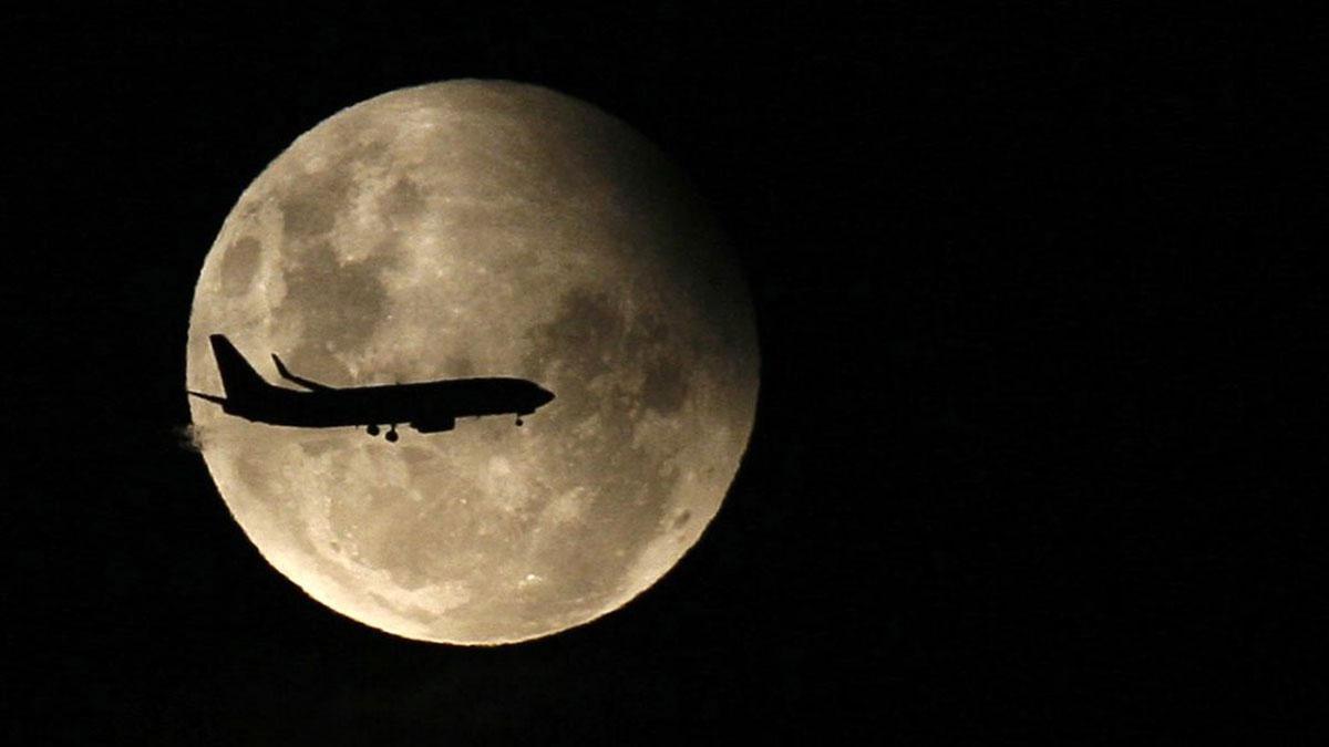 El eclipse de luna parcial será visible desde España. En la imagen, un eclipse de luna parcial del año 2009.