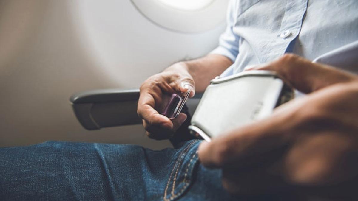 Cinturón de seguridad avión