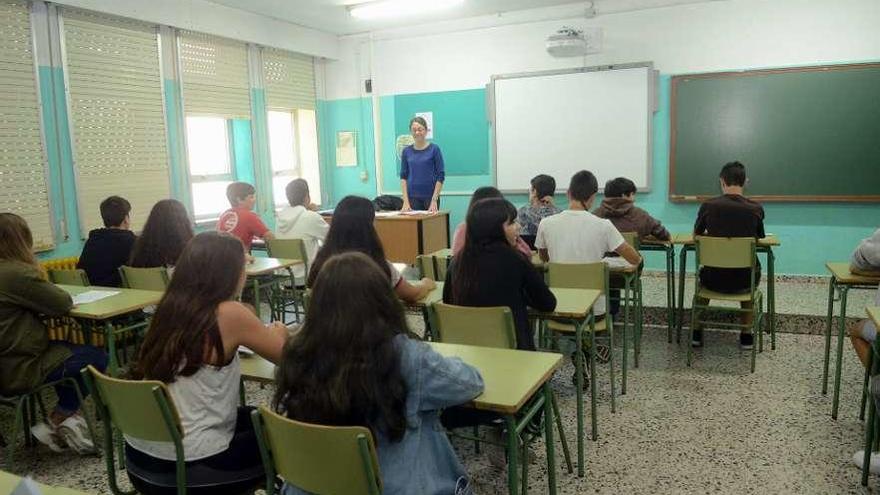 Alumnos en su clase en un instituto gallego.