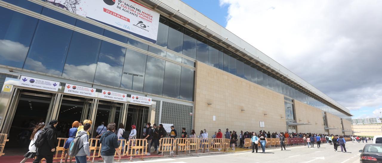 Uno de los pabellones de IFA durante la celebración del salón del manga.