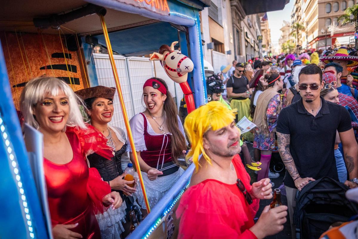 Así se ha vivido el segundo Carnaval de Día de Santa Cruz de Tenerife 2026