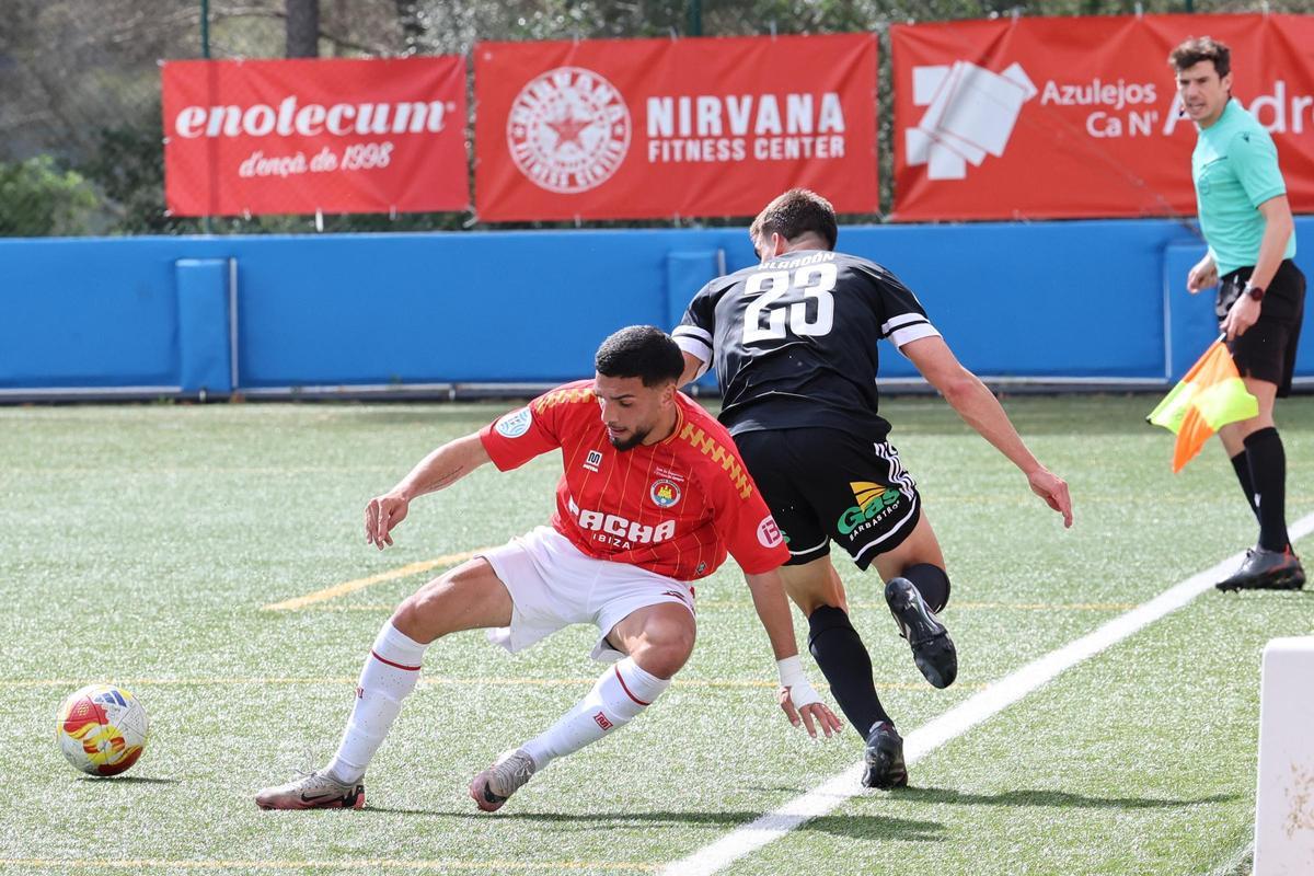 La SD Ibiza cae 1-2 ante el Barbastro, un equipo que llevaba 11 jornadas sin ganar
