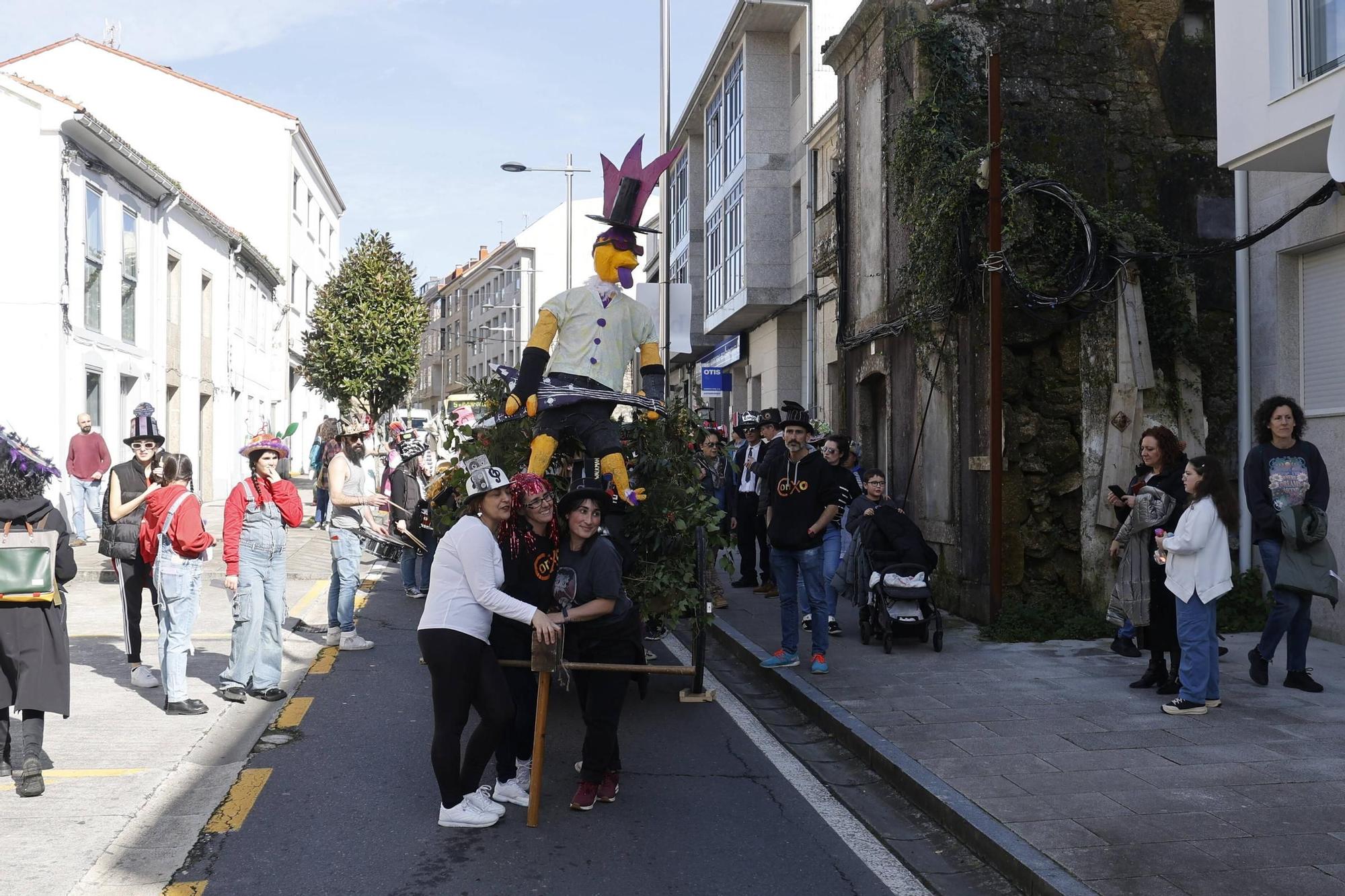 Cientos de personas despiden por todo lo alto el carnaval en Conxo