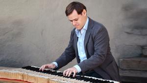 Un pianista cec denuncia traves per volar amb el seu gos