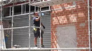 Ola de calor: las obras empiezan a las 6 de la mañana, paran cada hora para beber y acaban a las 14 horas