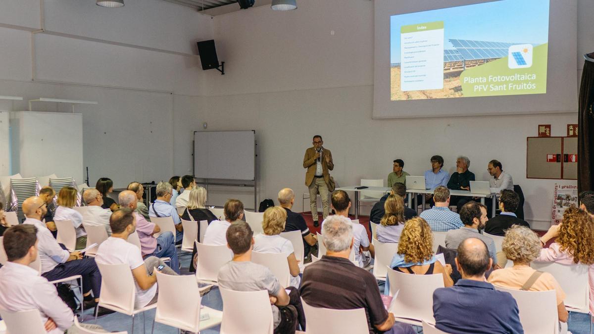 Benvinguda a la presentació del projecte a càrrec de l'alcalde de Sant Fruitós