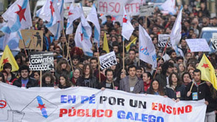 Los estudiantes salen una vez más a la calle &quot;por los ataques a la enseñanza pública&quot;