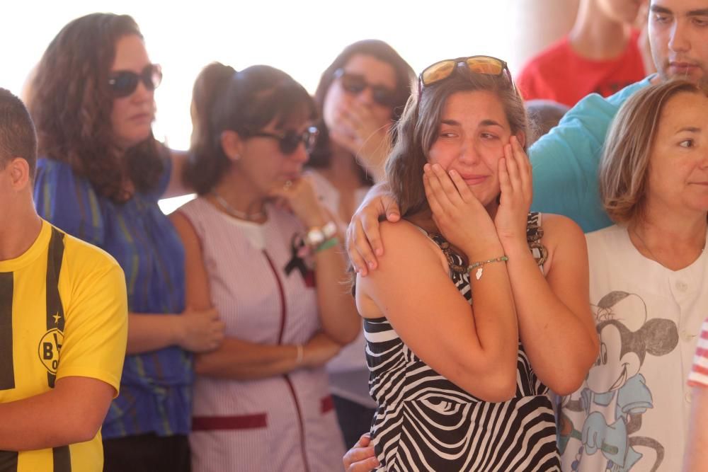 Minuto de silencio en el colegio Primitiva Lopez