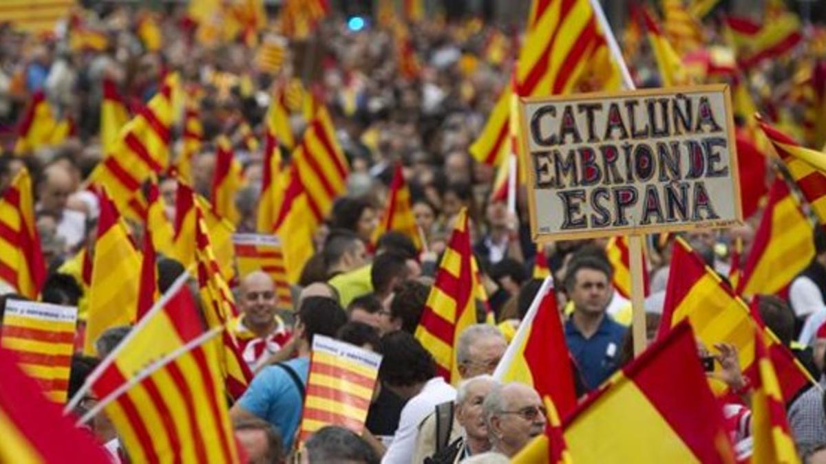 Manifestación convocada el pasado 12-O en la plaza de Catalunya en favor de la unidad de España.