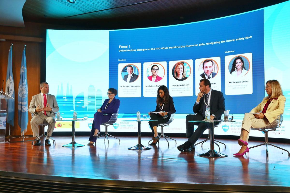 Encuentro en Barcelona de la Organización Marítima Internacional, con su secretario general, Arsenio Domínguez; la titular de Comercio y Desarrollo de la ONU, Rebeca Grynspan; el Ministro de Transporte, Jesús Puente; y la secretaria general de la Organización Meteorológica Mundial, Celeste Saulo.