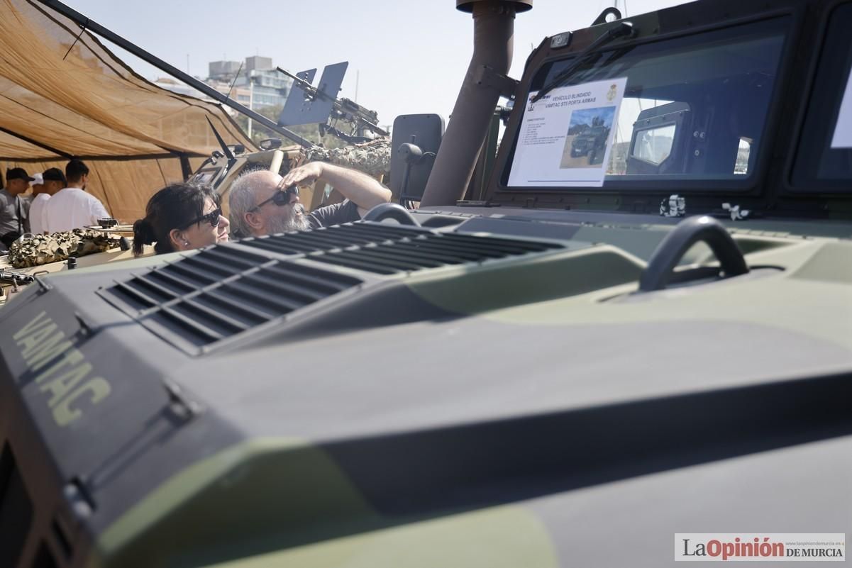 Las mejores imágenes del Día de las Fuerzas Armadas en Cartagena