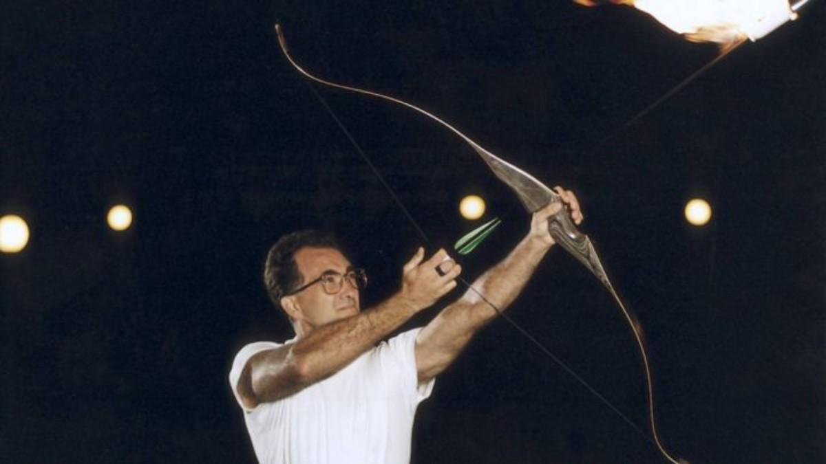 Antonio Rebollo justo antes de encender el pebetero