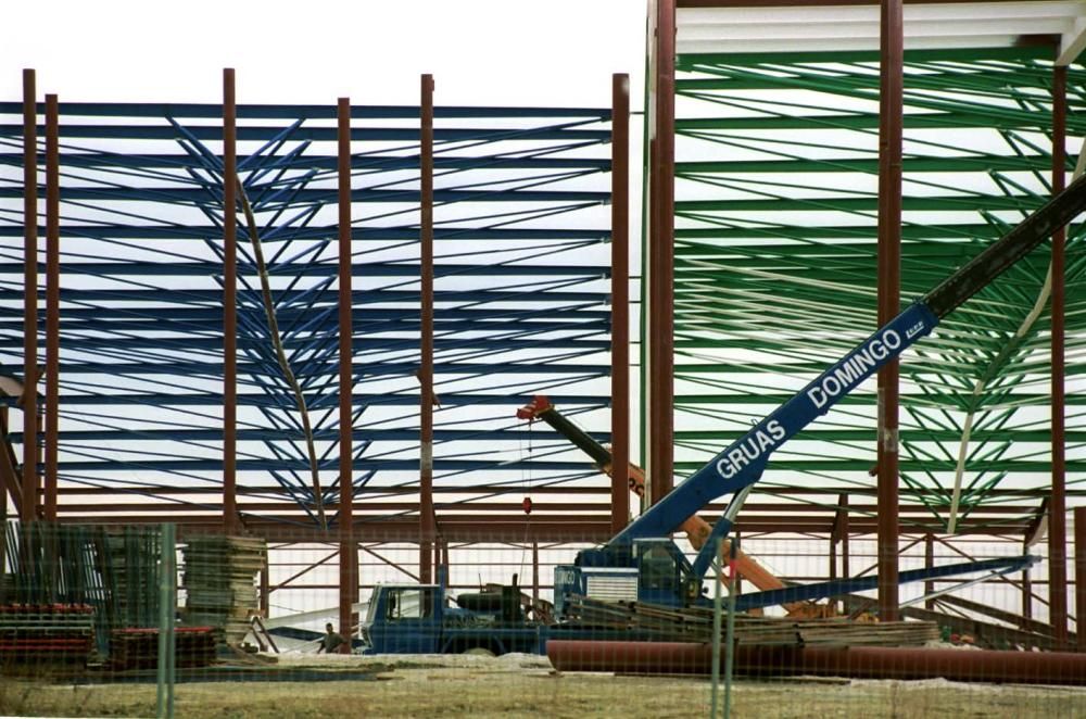 El Palacio de Congresos de Málaga fue inaugurado en 2003. Obra del arquitecto Ángel Asenjo, desde entonces ha sido sede de numerosos eventos en la capital de la Costa del Sol. Desde ferias inmobiliarias hasta salones del automóvil pasando por castings o la tradicional Muestra Infantil en Navidad