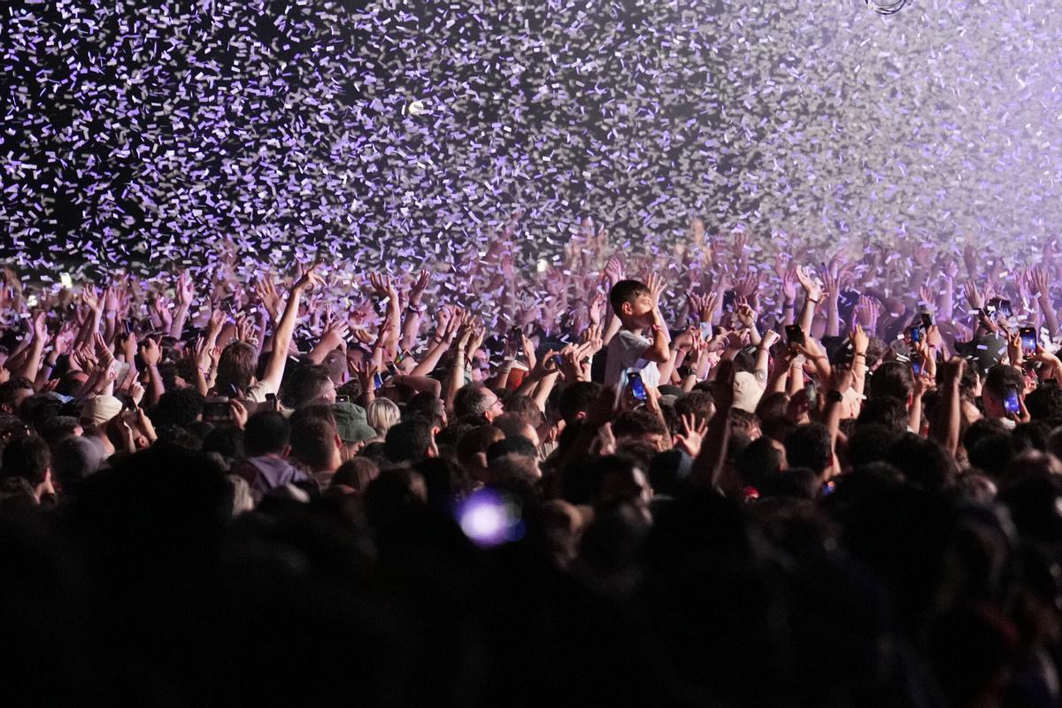 El público vibra durante el concierto del australiano Tame Impala en el Primavera Sound de 2022, cuando el 65% de los asistentes fueron extranjeros.