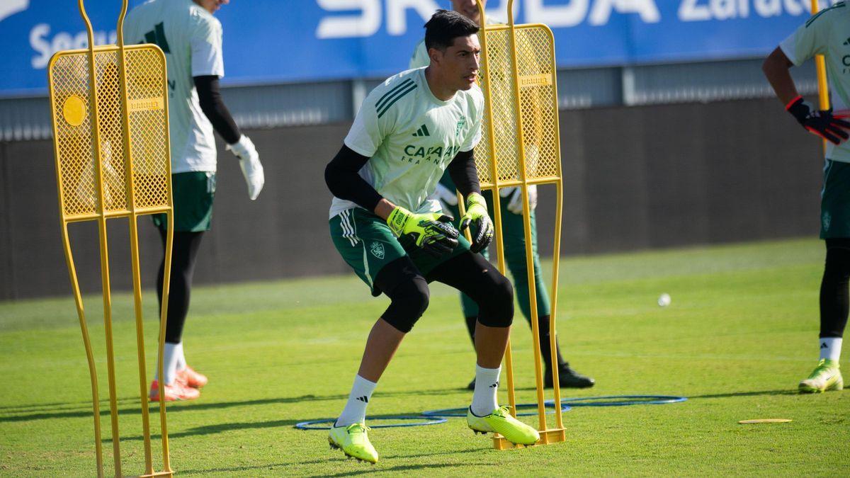 Esteban Andrada, en un entrenamiento con el Real Zaragoza