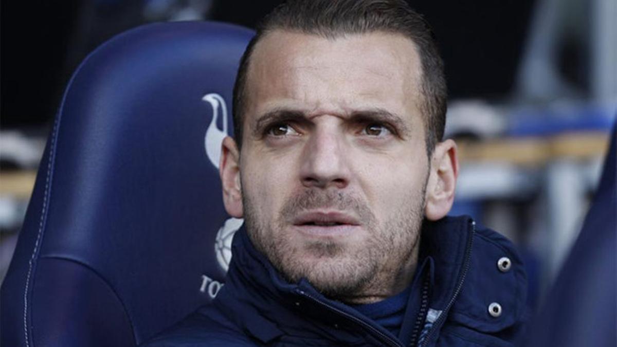 Roberto Soldado juega en el Tottenham