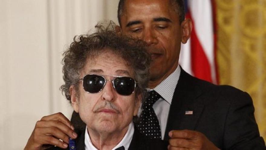 Obama premia a Dylan