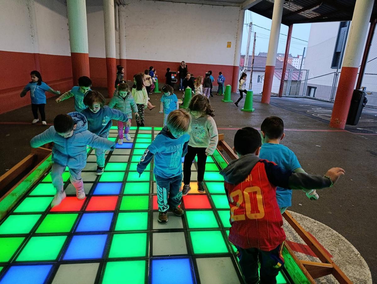 Un grupo de niños en una actividad del programa municipal