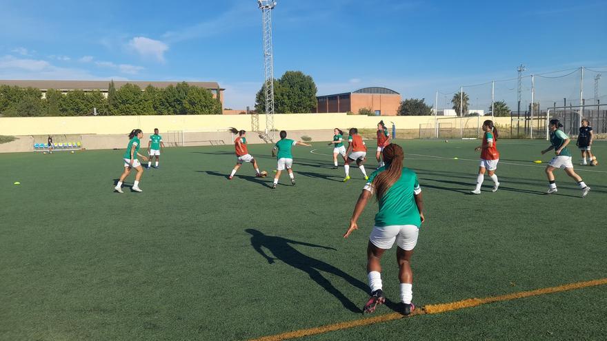 Goleada sin piedad del Cacereño Femenino
