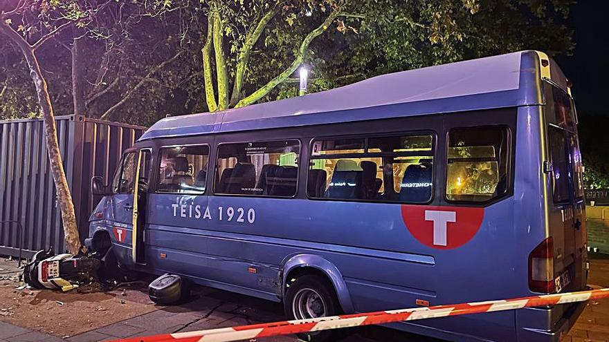 El moment del xoc de l’autobús de Teisa a Tolosa. | ANAÏS MUSTIERE/LADEPECHE.FR